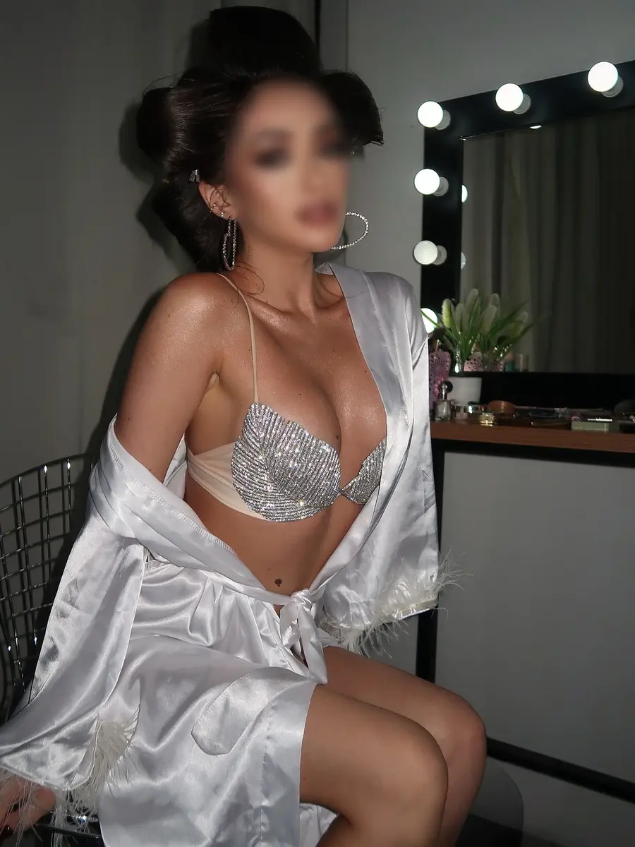 Айнала escort in Алматы