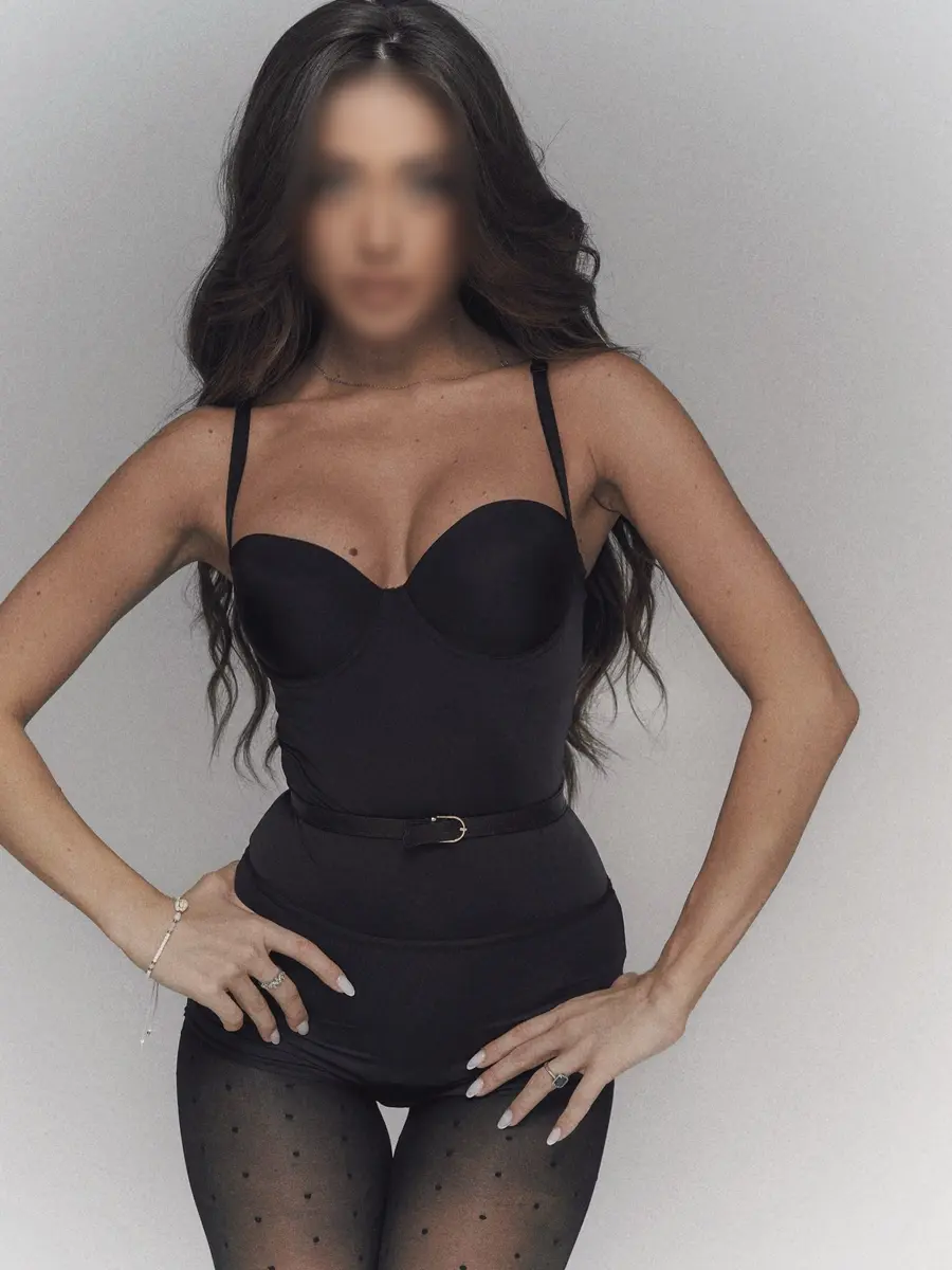 Айнала escort in Алматы