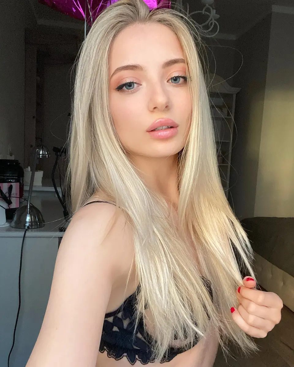 Алёна эскорт в городе Астана