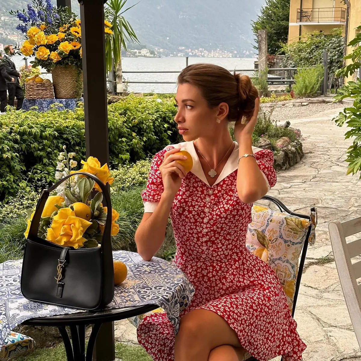 Cateri эскорт в городе Астана