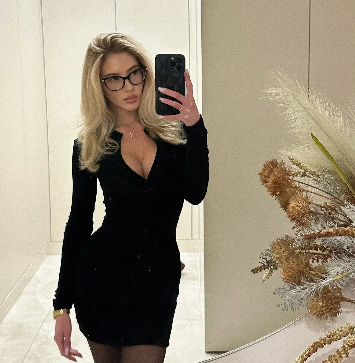 Чирми эскорт в городе Астана