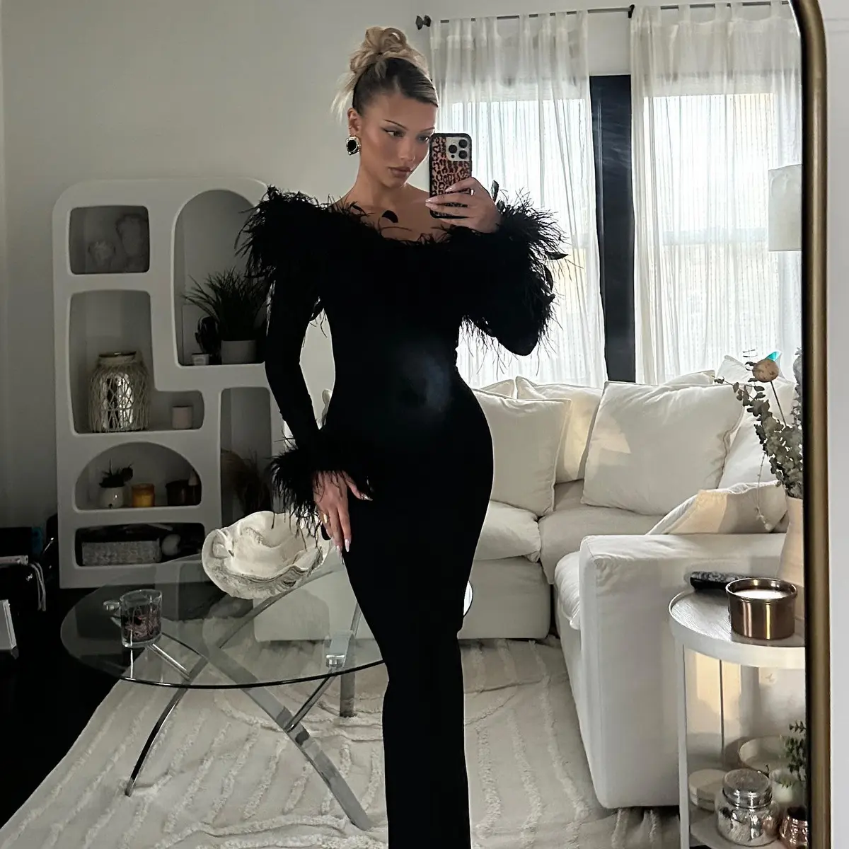 Fioda эскорт в городе Астана