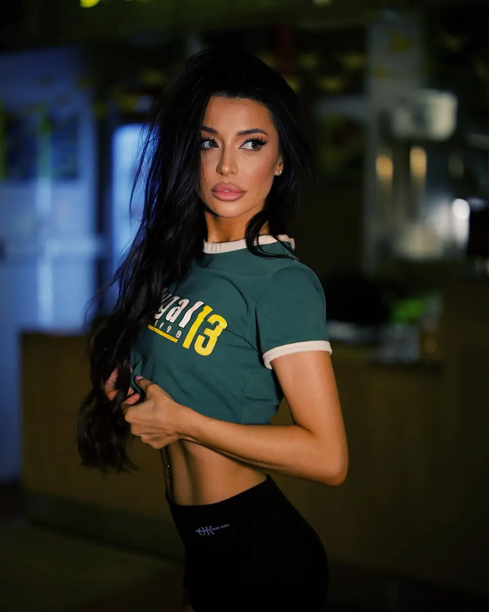 Фиваль эскорт в городе Астана