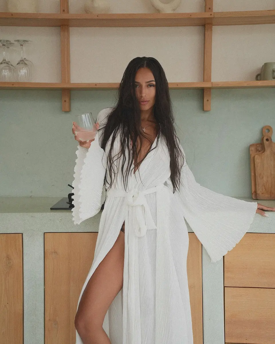 Лора эскорт в городе Астана