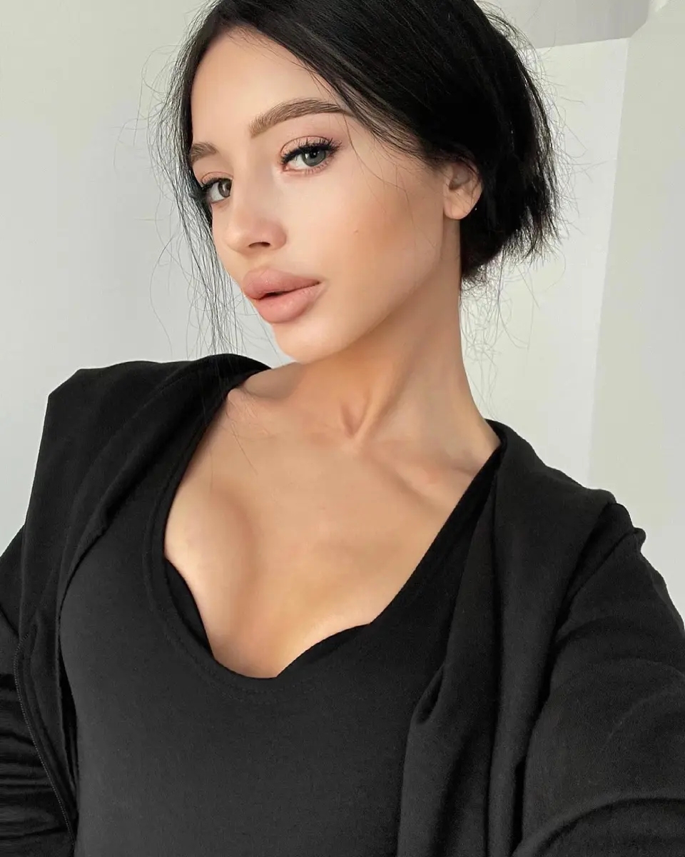 Марьяна эскорт в городе Астана