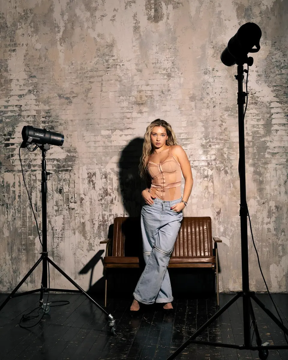 Mura эскорт в городе Астана