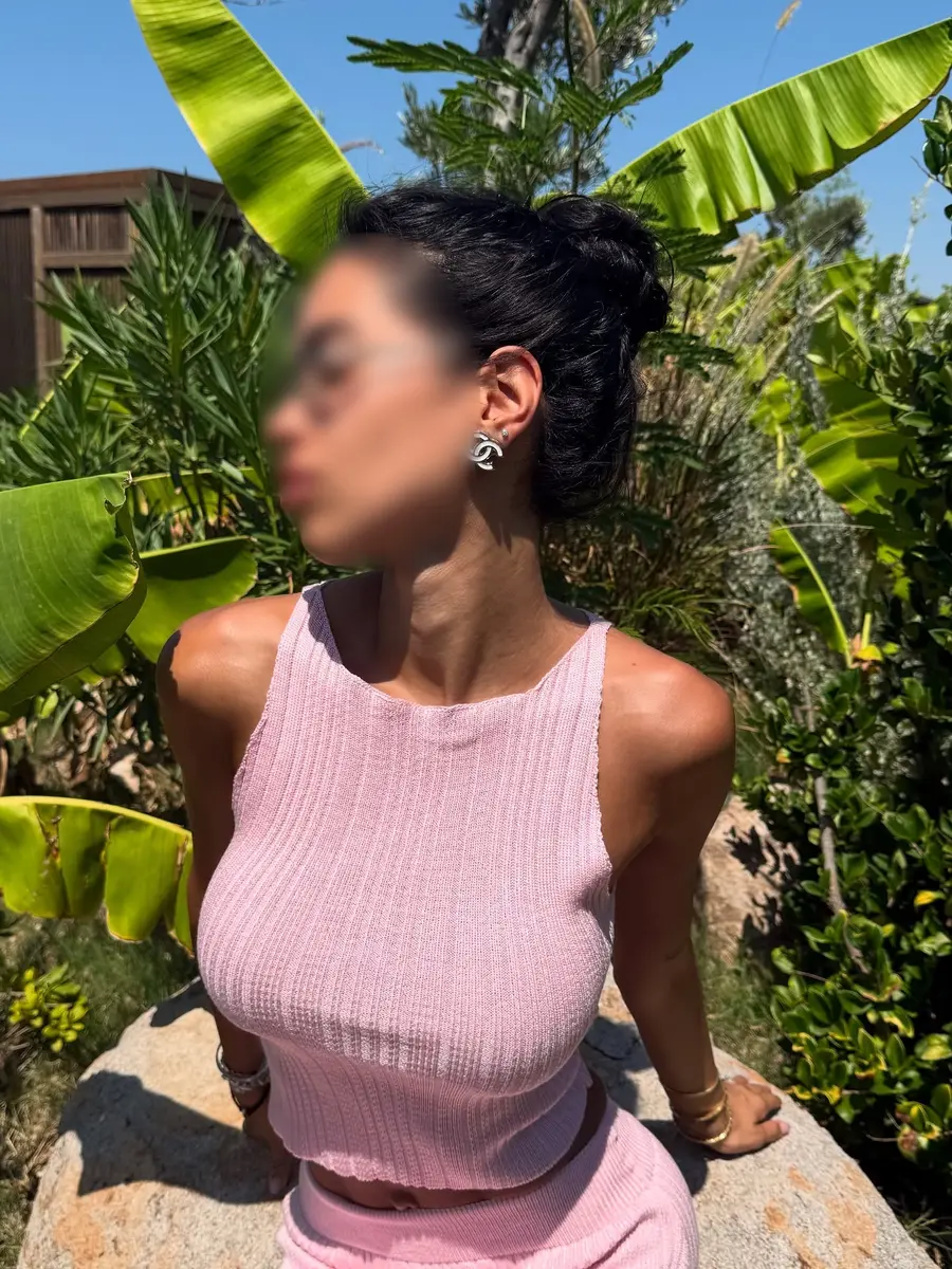 Жанар escort in Алматы